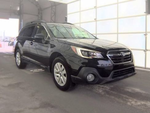 Used 2019 Subaru Outback 2.5i Premium AWD/4WD image 1