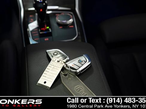 Used 2020 BMW 330i xDrive Sedan w/ Driving Assistance Package image 31
