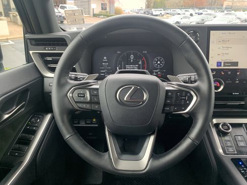 Certified 2025 Lexus GX 550 image 18