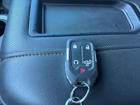 Used 2021 GMC Sierra 2500 AT4 w/ AT4 Premium Plus Package image 35