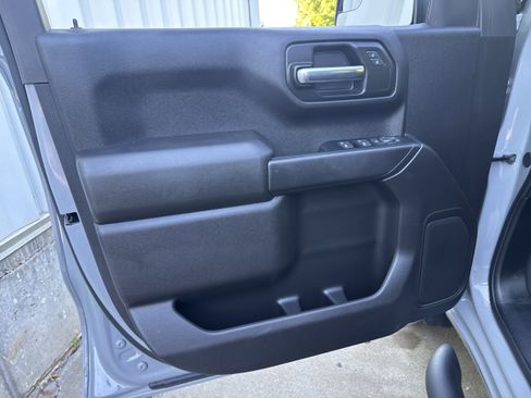 Used 2024 Chevrolet Silverado 1500 Custom Trail Boss w/ LPO, Dark Essentials Package AWD/4WD image 7
