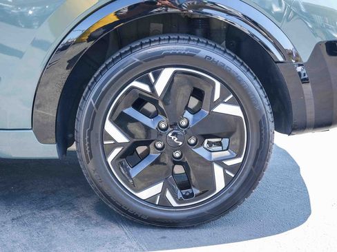 Used 2024 Kia Niro Wind FWD image 12