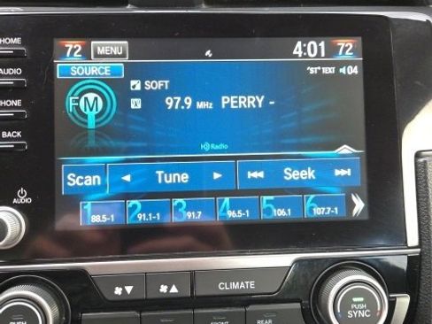 Used 2019 Honda Civic EX-L image 10