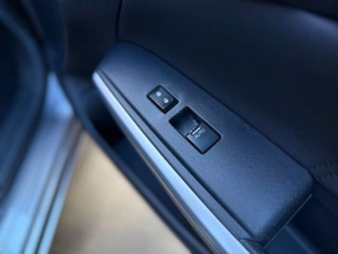 Used 2010 Honda Accord EX-L image 17