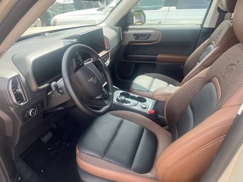 Used 2025 Ford Bronco Sport Outer Banks w/ Outer Banks Tech Package+ AWD/4WD image 5