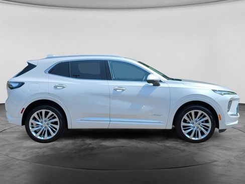 Used 2024 Buick Envision Avenir AWD/4WD image 8