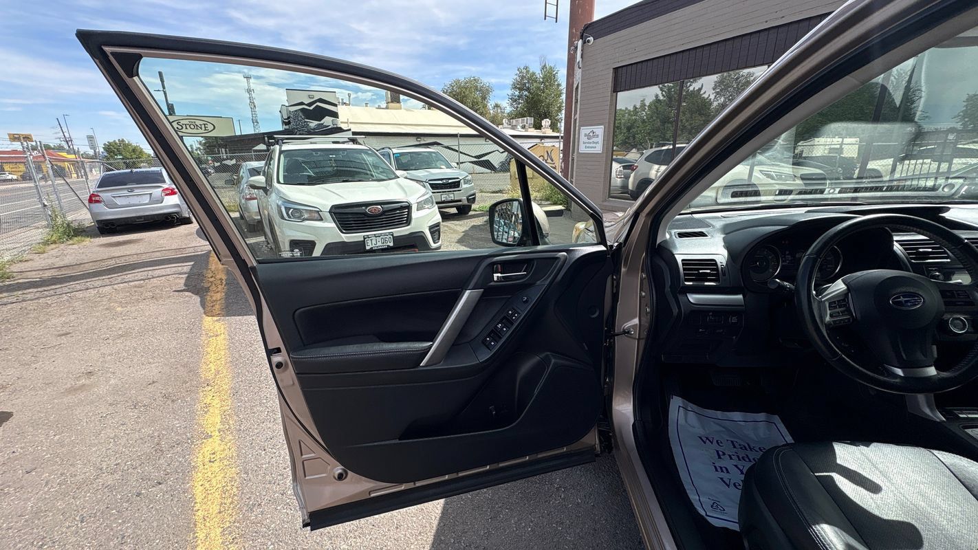 Used 2014 Subaru Forester 2.5i Limited AWD/4WD image 10