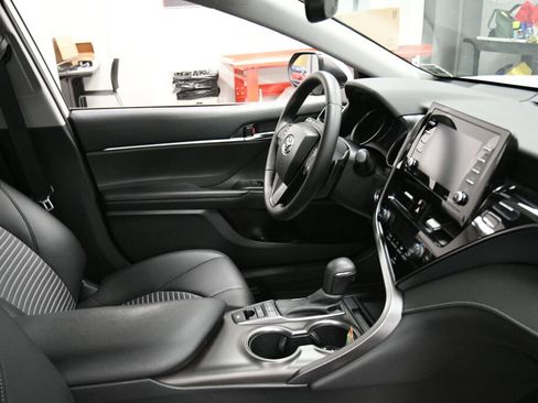 Certified 2023 Toyota Camry SE w/ Convenience Package AWD/4WD image 27