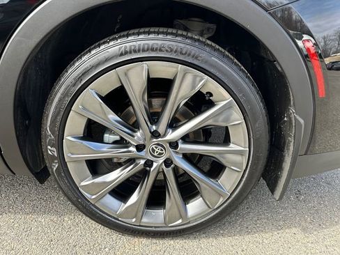 Used 2026 Toyota Crown Limited w/ Advanced Technology Package image 13