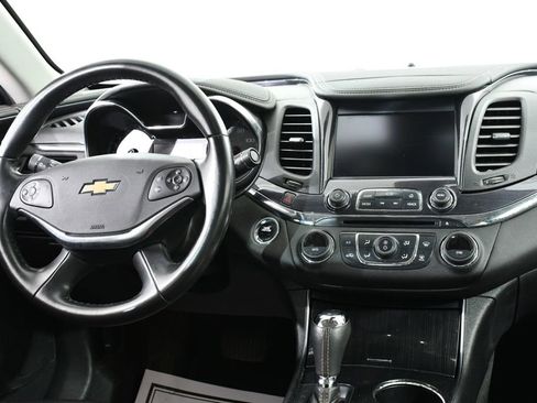 Used 2016 Chevrolet Impala LTZ FWD image 8
