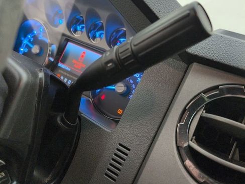 Used 2016 Ford F350 XLT w/ XLT Premium Package image 29