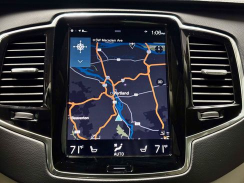Used 2021 Volvo XC90 T8 Inscription w/ Advanced Package AWD/4WD image 39