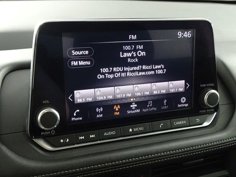 Used 2024 Nissan Rogue S image 32