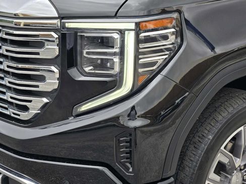 Certified 2024 GMC Sierra 1500 Denali w/ Denali Reserve Package AWD/4WD image 9
