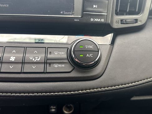 Used 2016 Toyota RAV4 XLE AWD/4WD image 34