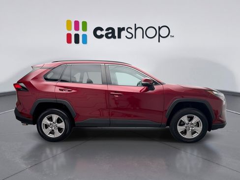 Used 2022 Toyota RAV4 XLE image 6