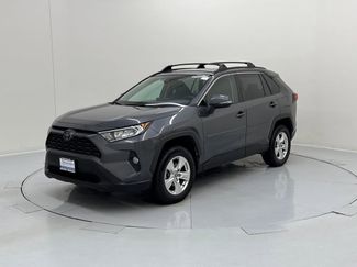Used 2020 Toyota RAV4 XLE video 2