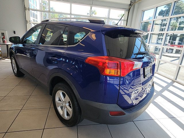 Used 2014 Toyota RAV4 XLE AWD/4WD image 8