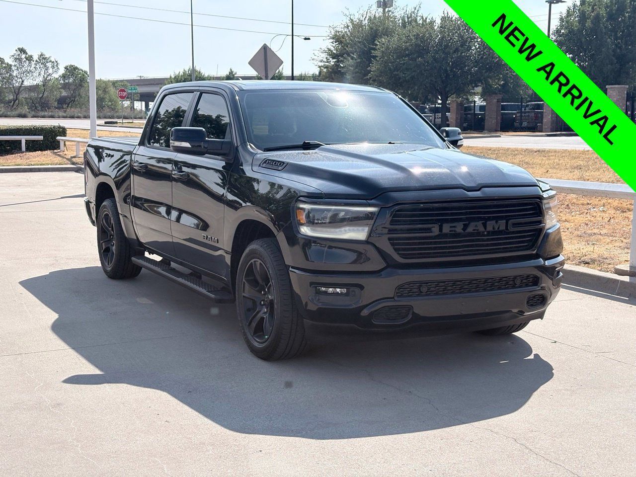 Used 2021 RAM 1500 Big Horn RWD image 1