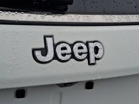 Used 2022 Jeep Compass Latitude w/ Convenience Group AWD/4WD image 31
