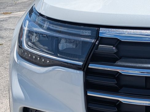 New 2026 Ford Explorer Active w/ Active Comfort Package RWD image 10