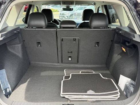 Certified 2023 Volkswagen Taos SE AWD/4WD image 5