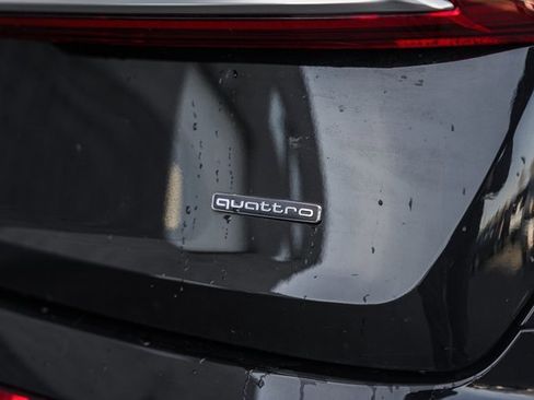 Used 2024 Audi Q7 2.0T Premium image 8