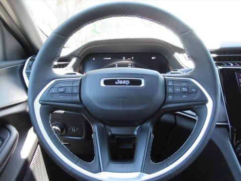 New 2026 Jeep Grand Cherokee L Laredo AWD/4WD image 21