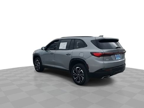 Used 2025 Buick Enclave Sport Touring image 6