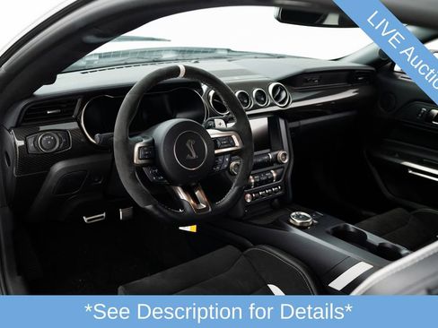 Used 2022 Ford Mustang Shelby GT500 w/ Carbon Fiber Track Pack image 13