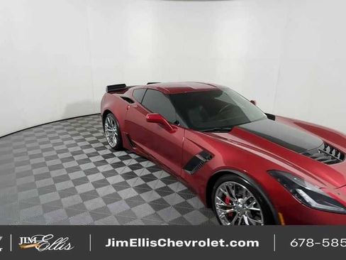 Used 2015 Chevrolet Corvette Z06 w/ 2LZ Preferred Equipment Group image 2