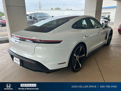 Used 2021 Porsche Taycan 4S AWD/4WD image 8