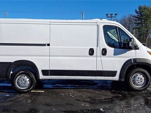 Used 2023 RAM ProMaster 2500 image 9