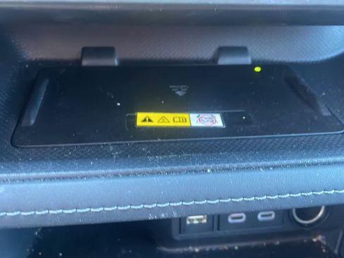 Used 2023 Toyota Highlander Platinum image 21