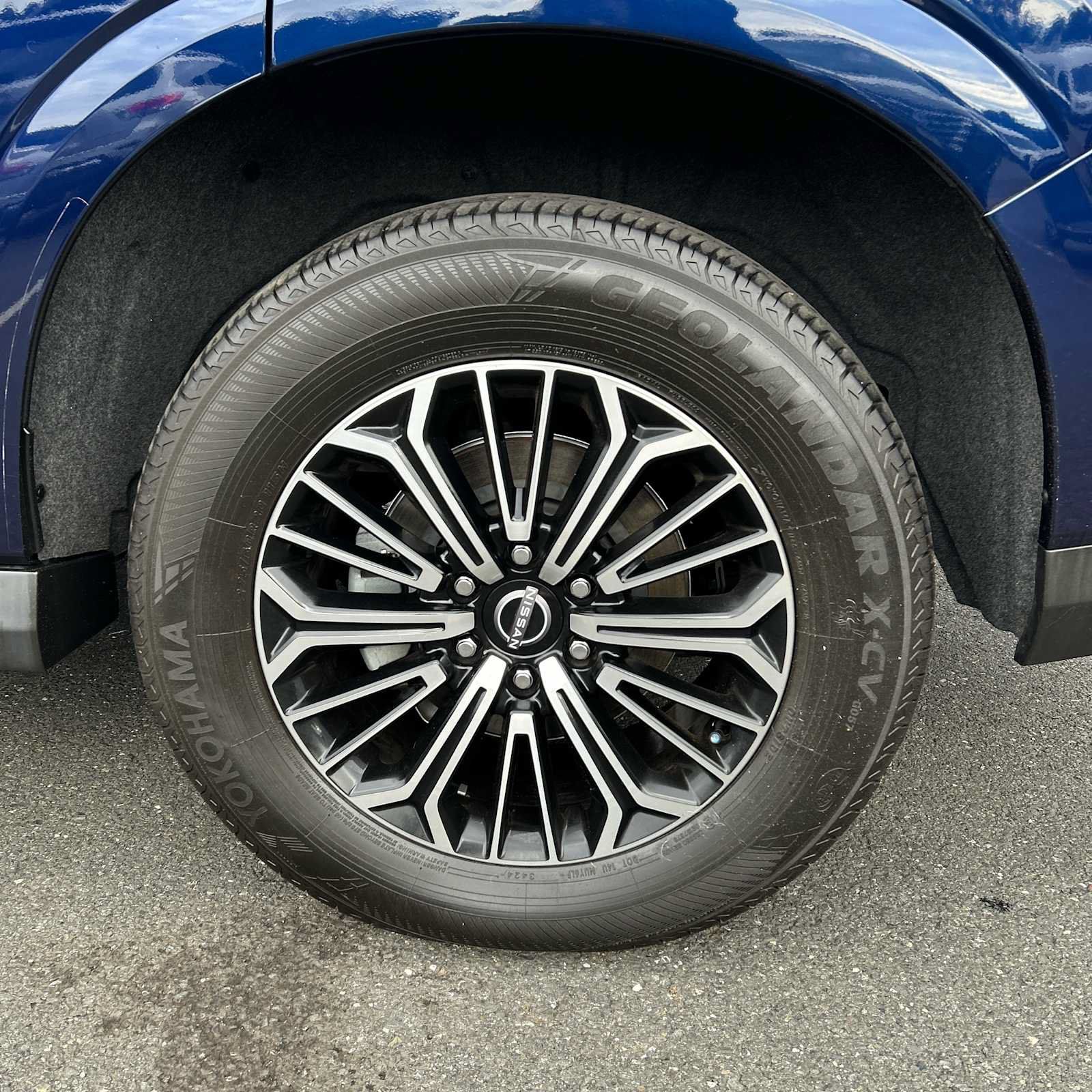 Used 2025 Nissan Armada Platinum AWD/4WD image 19
