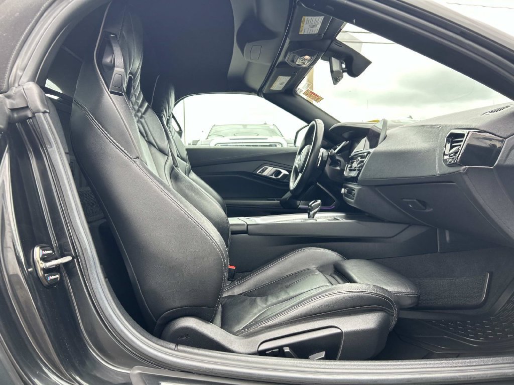 Used 2019 BMW Z4 sDrive30i w/ M Sport Package RWD image 16