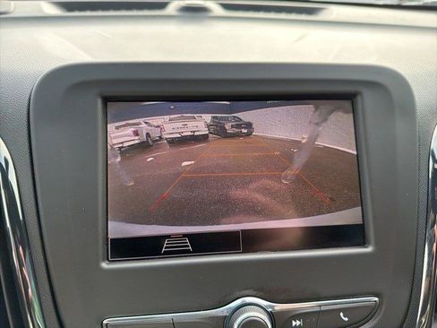 Used 2023 Chevrolet Equinox RS AWD/4WD image 25