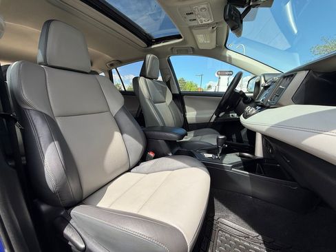 Used 2014 Toyota RAV4 Limited w/ Technology Package AWD/4WD image 46