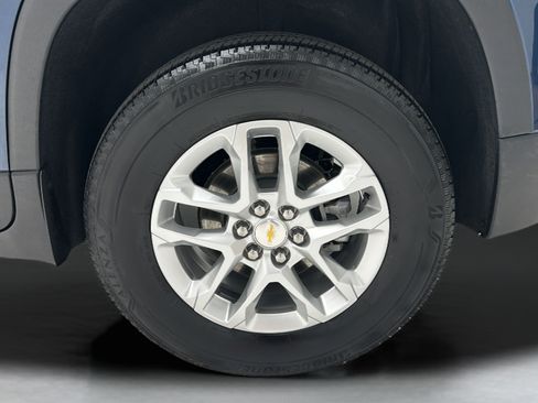 Used 2023 Chevrolet Traverse LS w/ Safety Package AWD/4WD image 8