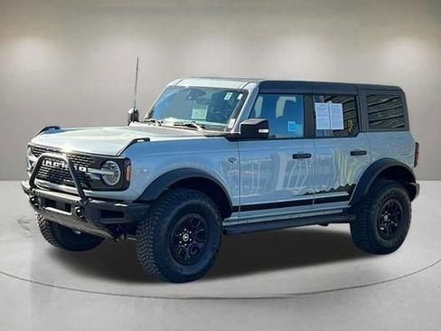 Certified 2022 Ford Bronco Wildtrak AWD/4WD image 2
