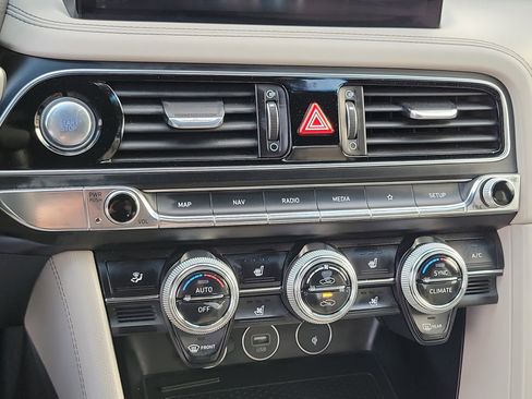 Certified 2023 Genesis G70 2.0T w/ Sport Prestige Package image 15