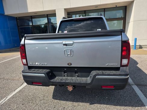 Used 2017 Honda Ridgeline RTL-T image 5