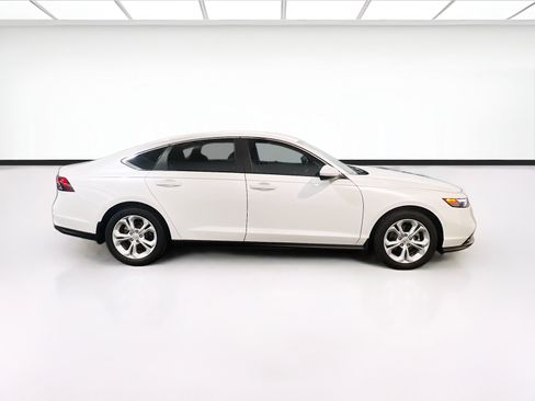 Used 2024 Honda Accord LX image 22