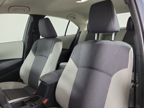 Used 2025 Toyota Corolla LE image 20