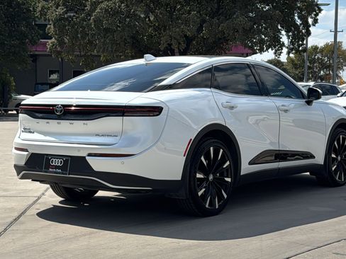 Used 2025 Toyota Crown Platinum image 7