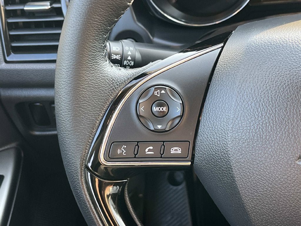Used 2024 Mitsubishi Outlander Sport SE AWD/4WD image 16