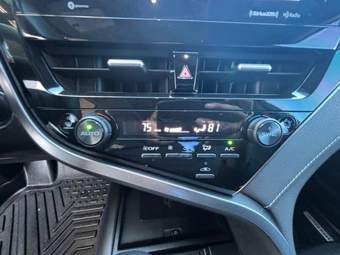 Used 2021 Toyota Camry XSE image 4