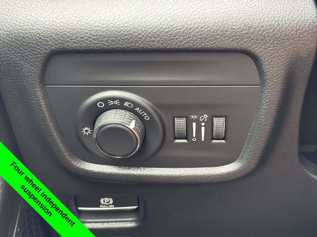 New 2026 Jeep Grand Cherokee L 4WD image 21