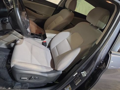 Used 2017 Hyundai Tucson Sport FWD image 13