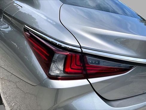 Used 2021 Lexus ES 350 w/ Premium Package FWD image 29